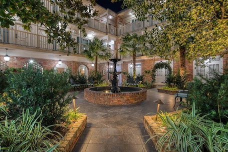 Best Western Plus French Quarter Courtyard Hotel