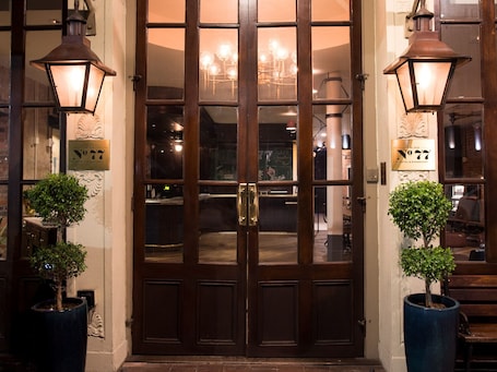 The Old No 77 Hotel Chandlery