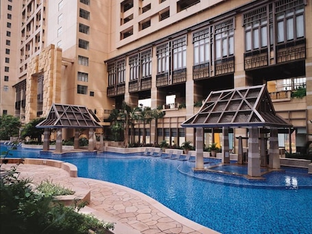 Rambler Oasis Hotel